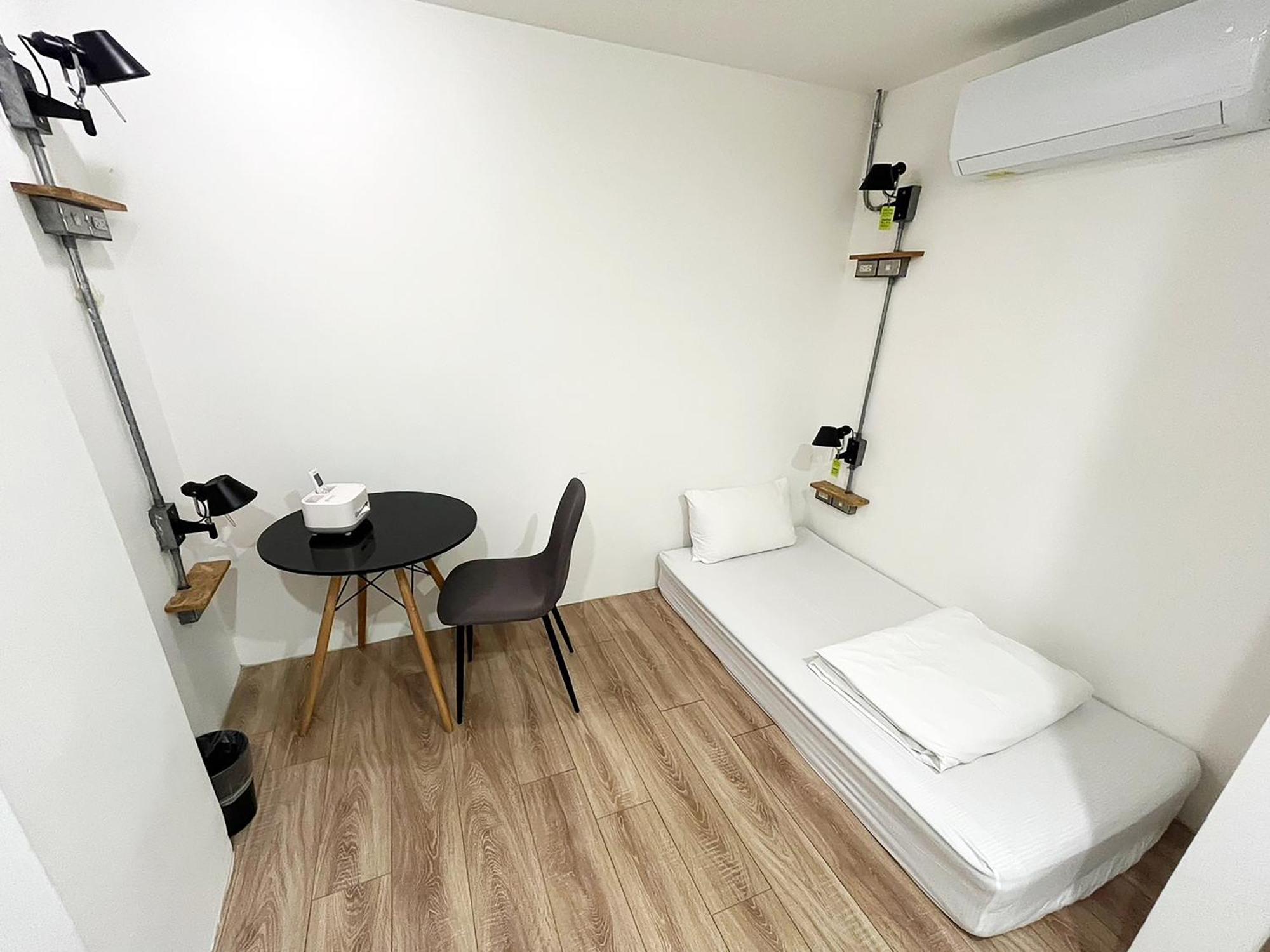 Light Hostel Chiayi Exterior foto