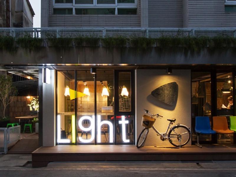 Light Hostel Chiayi Exterior foto